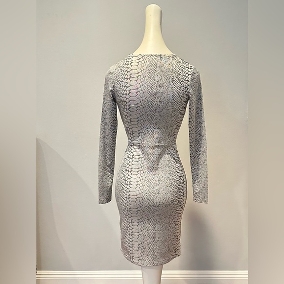 French Connection Women's Long Sleeve Snake Jacquard Dress Silver Size 0 - Picture 8 of 11
